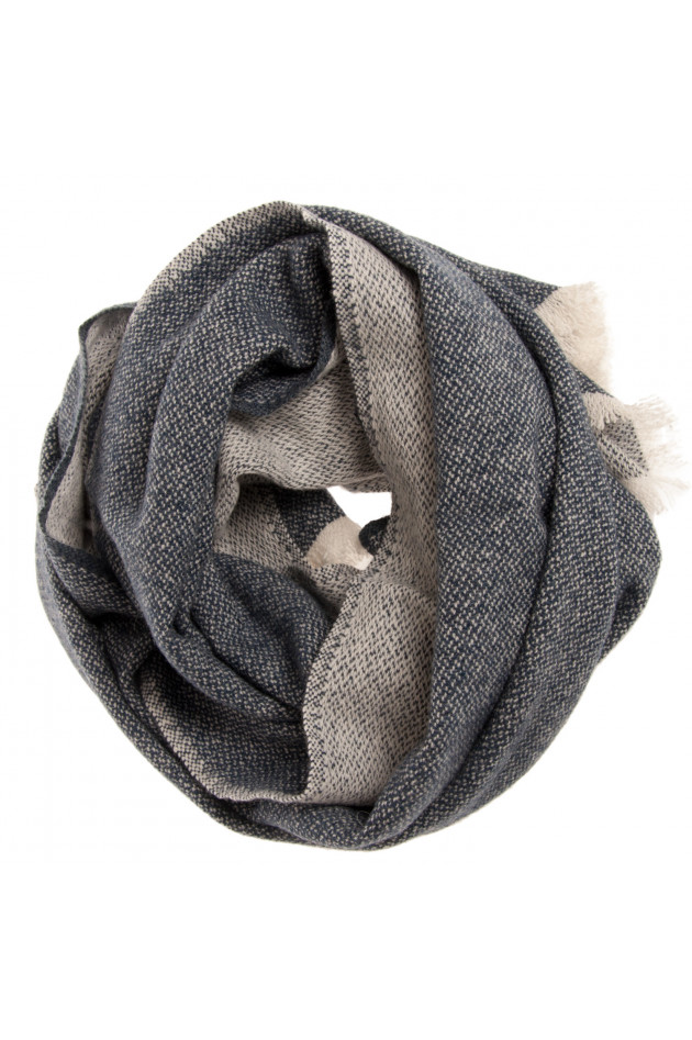 andrea's 1947 Kaschmirschal Blau