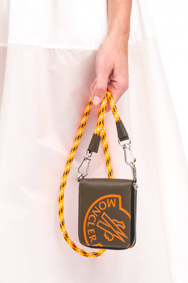 Moncler Geldbörse mit Kordel in Khaki/Orange