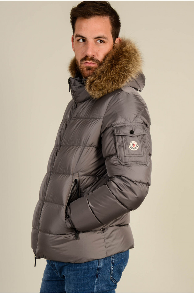 Moncler Jacke MARQUE in Grau 