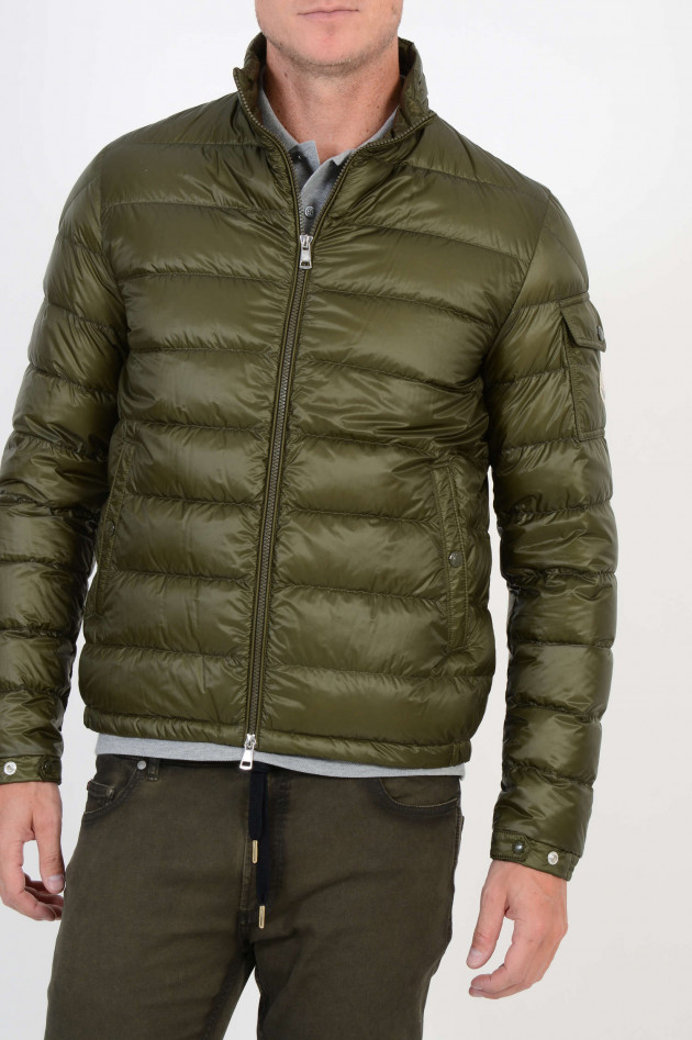 Moncler Leichtdaunenjacke LAMBOT in Oliv