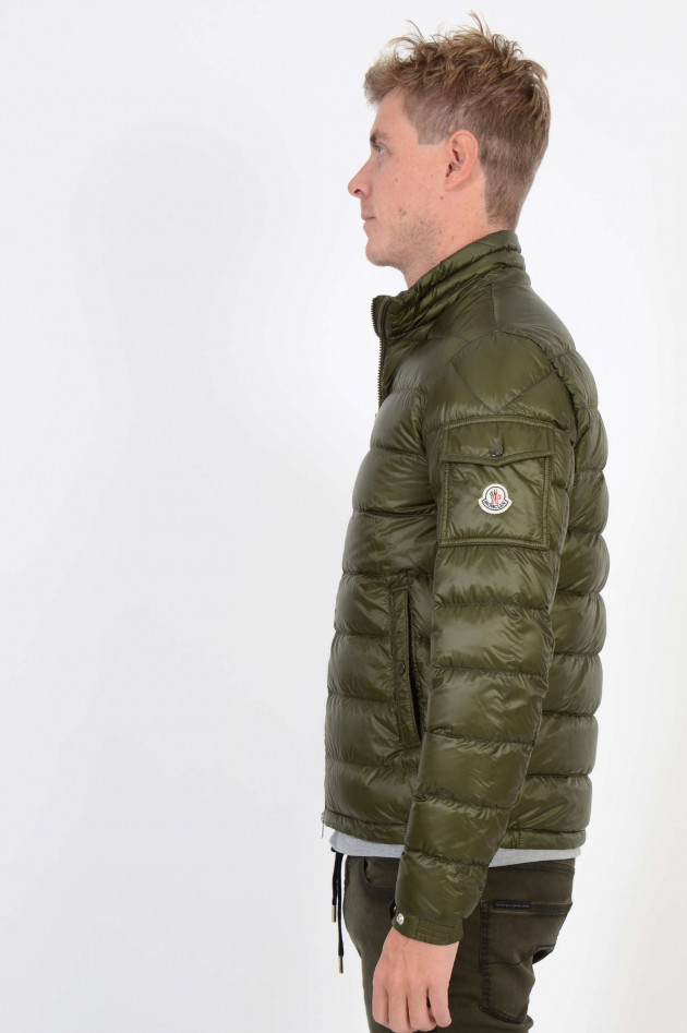 Moncler Leichtdaunenjacke LAMBOT in Oliv