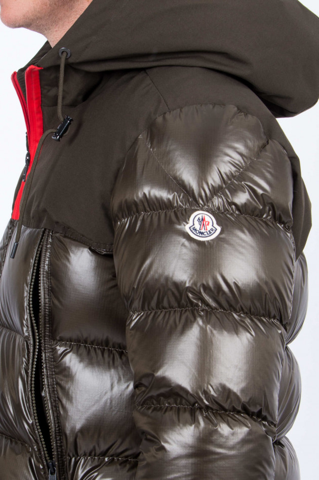 Moncler Daunenjacke EYMERIC in Oliv/Rot