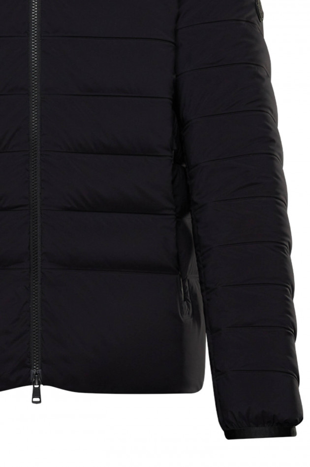 Moncler Elastische Daunenjacke EZE in Schwarz