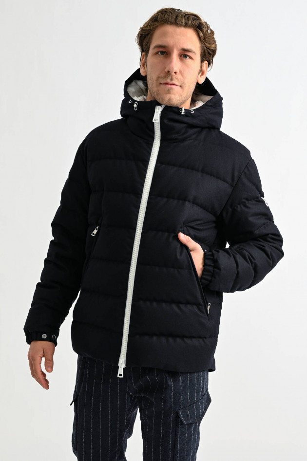 Moncler Daunenjacke mit Kontrast-Innenseite in Marine