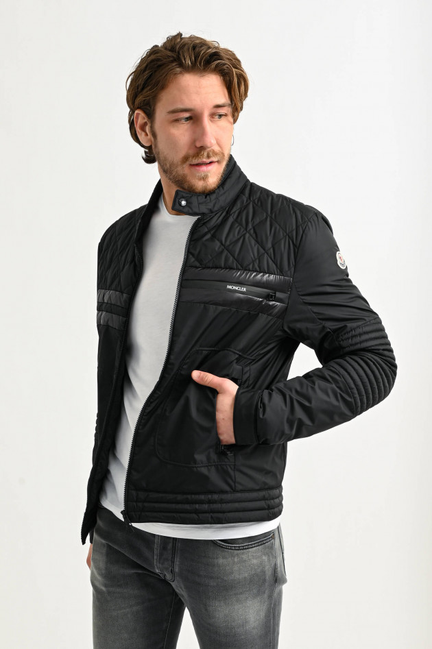 Moncler Steppjacke ATIU in Schwarz