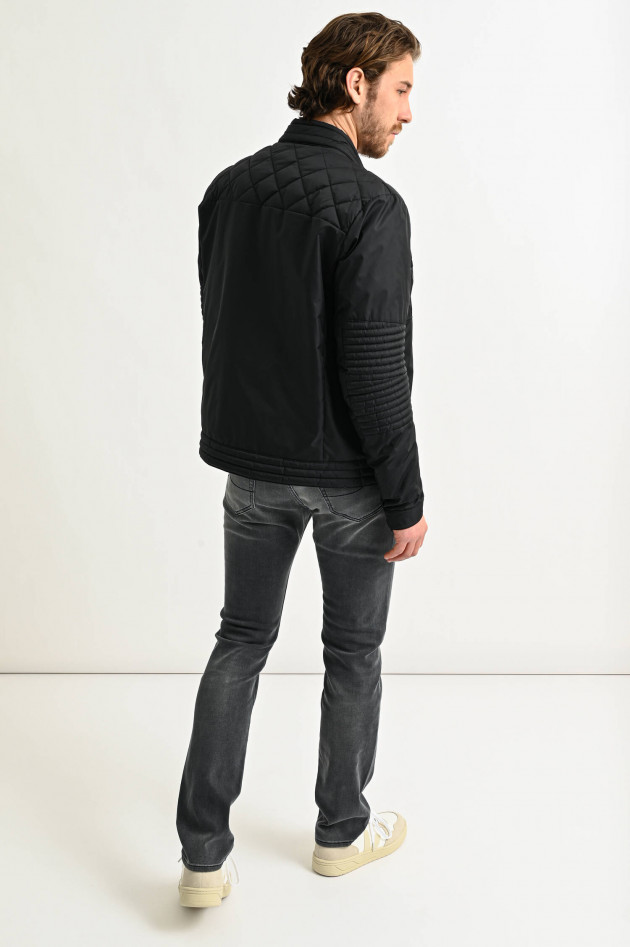 Moncler Steppjacke ATIU in Schwarz