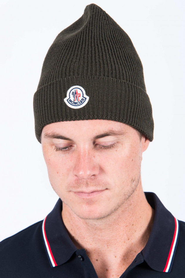 Moncler Beanie in Oliv