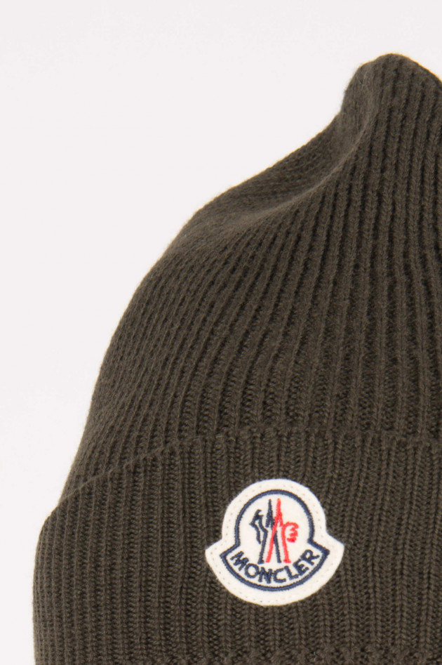 Moncler Beanie in Oliv