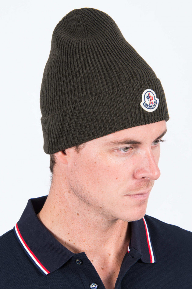 Moncler Beanie in Oliv
