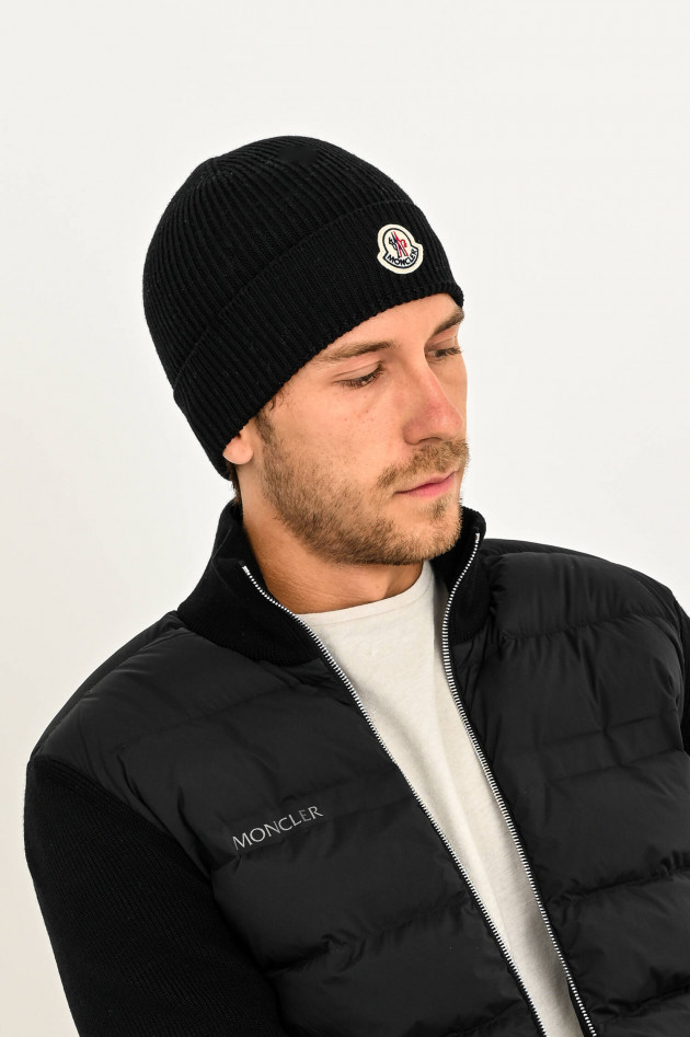 Moncler Mütze aus Schurwolle in Schwarz