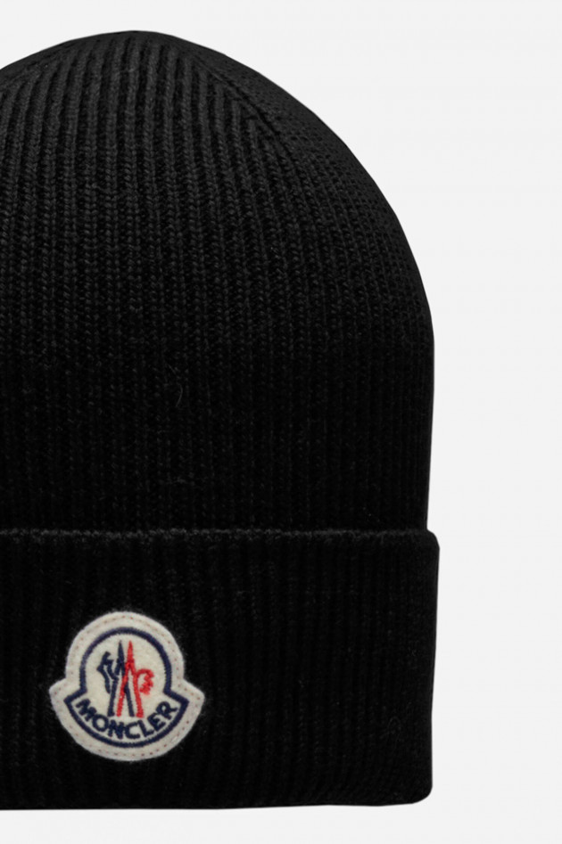 Moncler Mütze aus Schurwolle in Schwarz