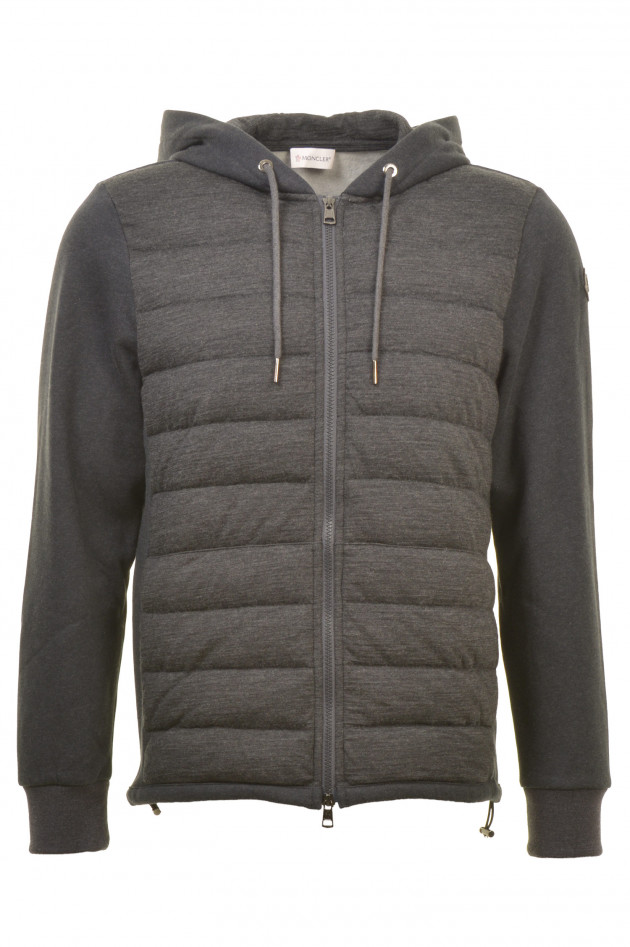 Moncler Daunenjacke mit Kapuze in Grau
