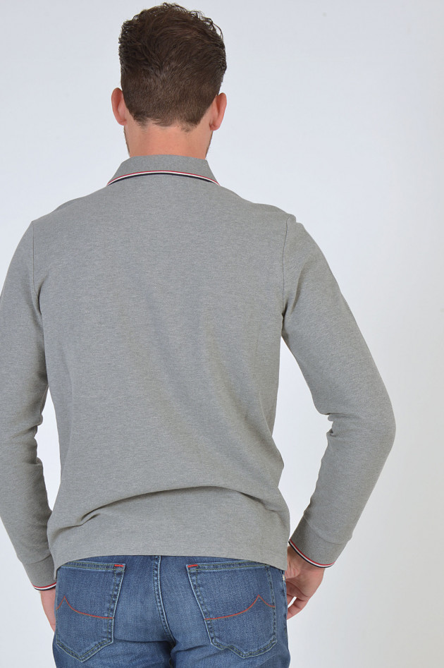 Moncler Poloshirt aus Baumwollpiqué in Hellgrau