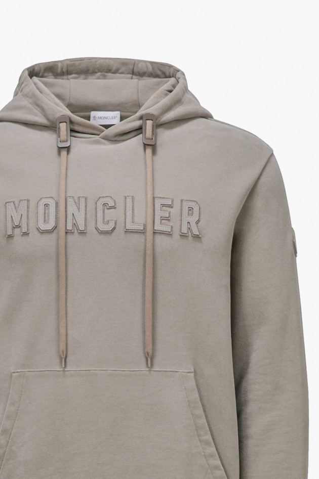 Moncler Kapuzenpulli mit Schriftzug in Khaki