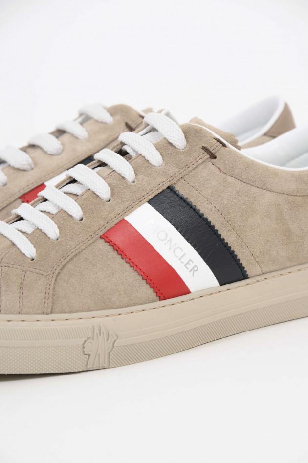 Moncler Sneakers aus Veloursleder in Beige