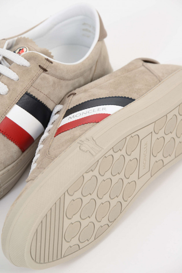 Moncler Sneakers aus Veloursleder in Beige