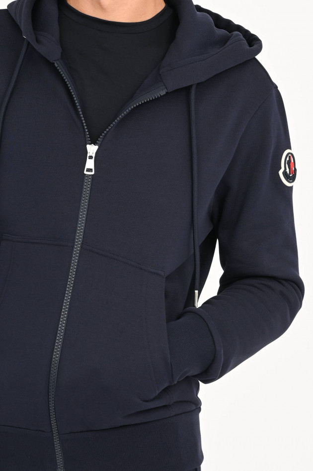 Moncler Sweatjacke mit Logo-Patch in Dunkelblau