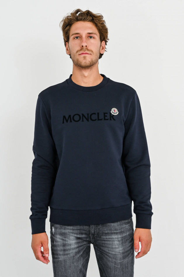 Moncler Sweater mit Schriftzug aus Samt in Navy