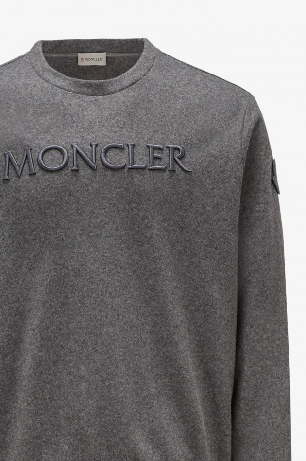 Moncler Sweater mit gesticktem Schriftzug in Grau