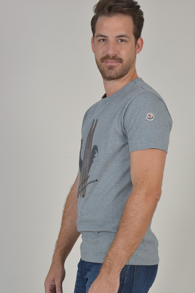 Moncler T-Shirt mit Logopatch in Grau