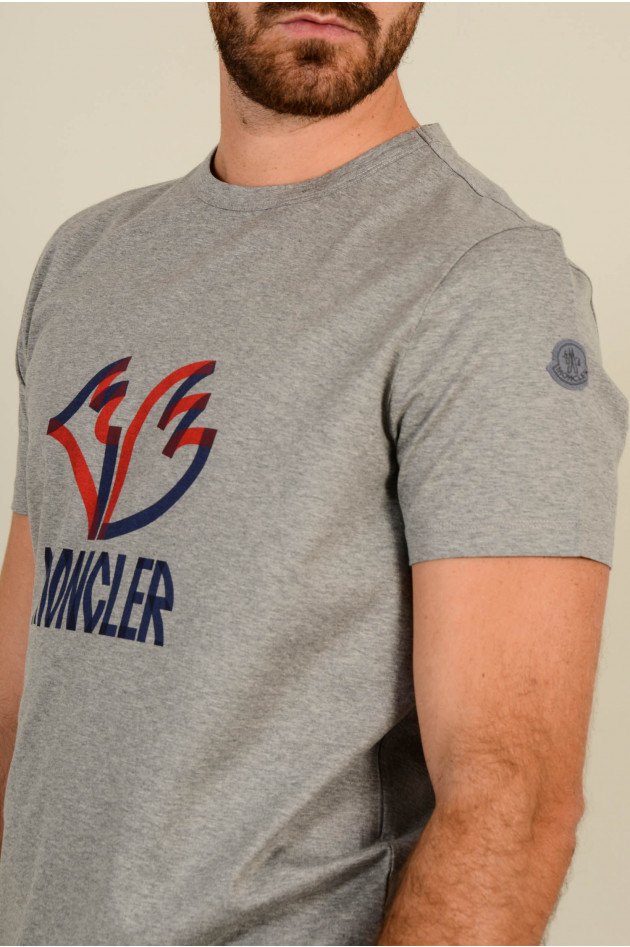 Moncler T-Shirt mit Schriftzug in Grau meliert