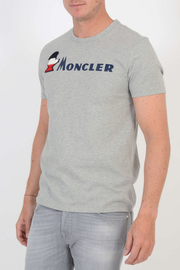 Moncler T-Shirt mit Schriftzug in Grau