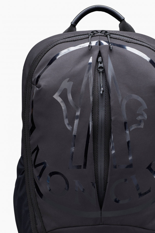 Moncler Rucksack CUT mit Logo-Print in Schwarz