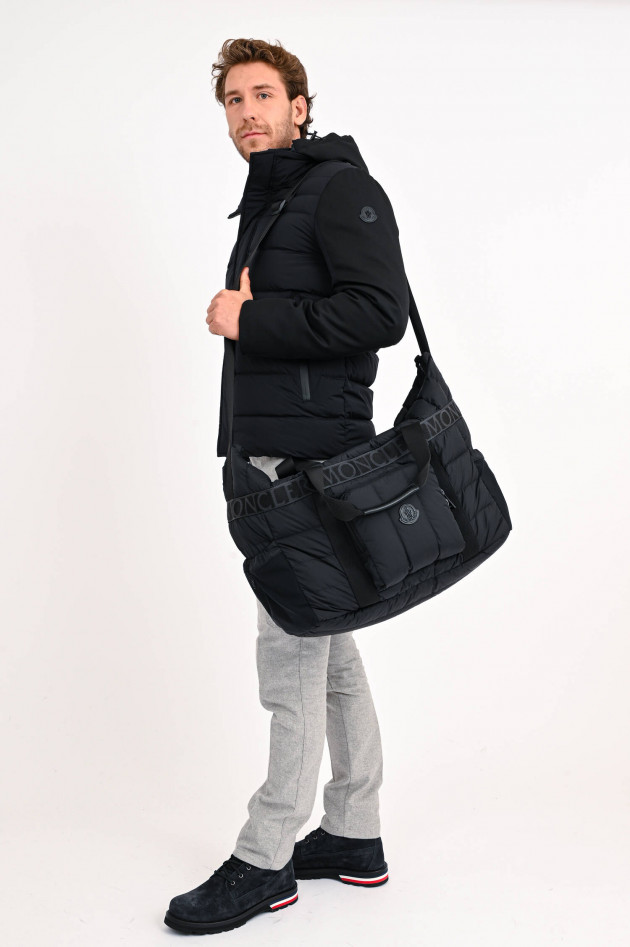 Moncler Daunenstepp-Weekender ANTARTIKA in Schwarz