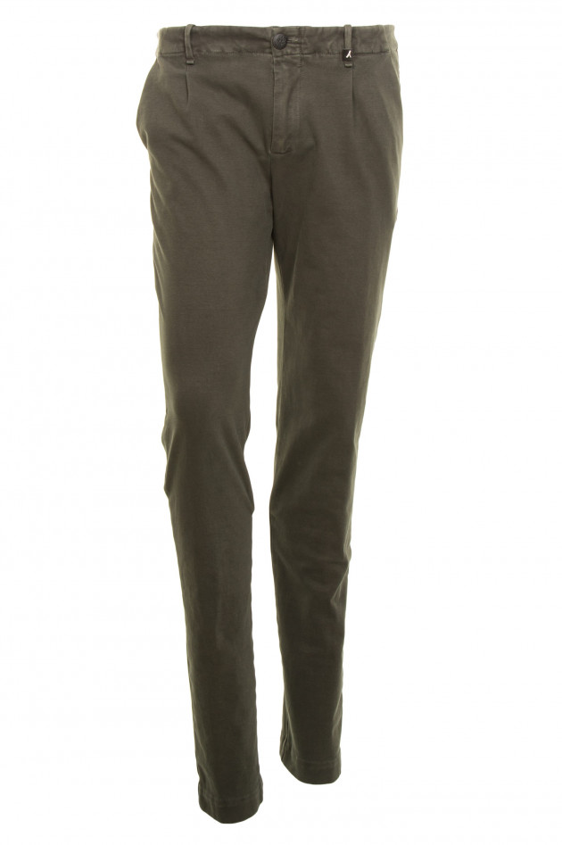 Myths Hose in Oliv