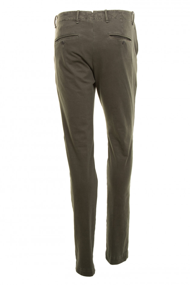 Myths Hose in Oliv