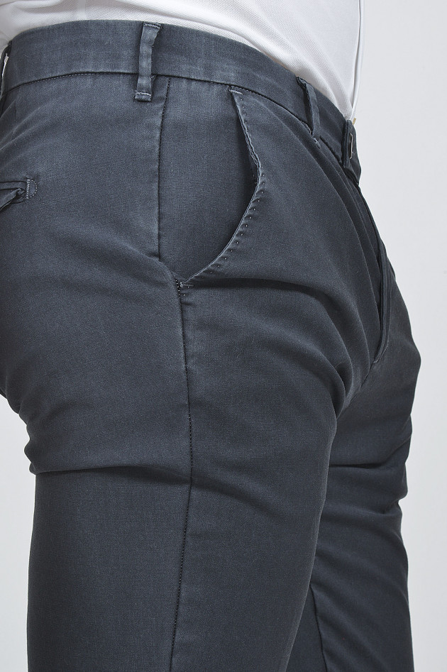Myths Hose in Navy
