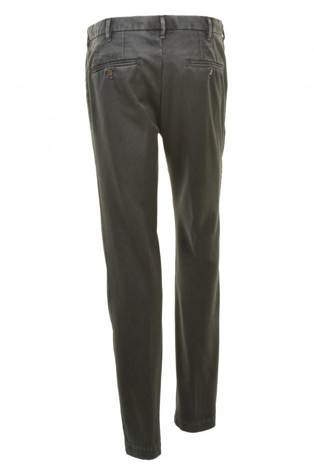 Myths Hose aus Wolle in Schwarz