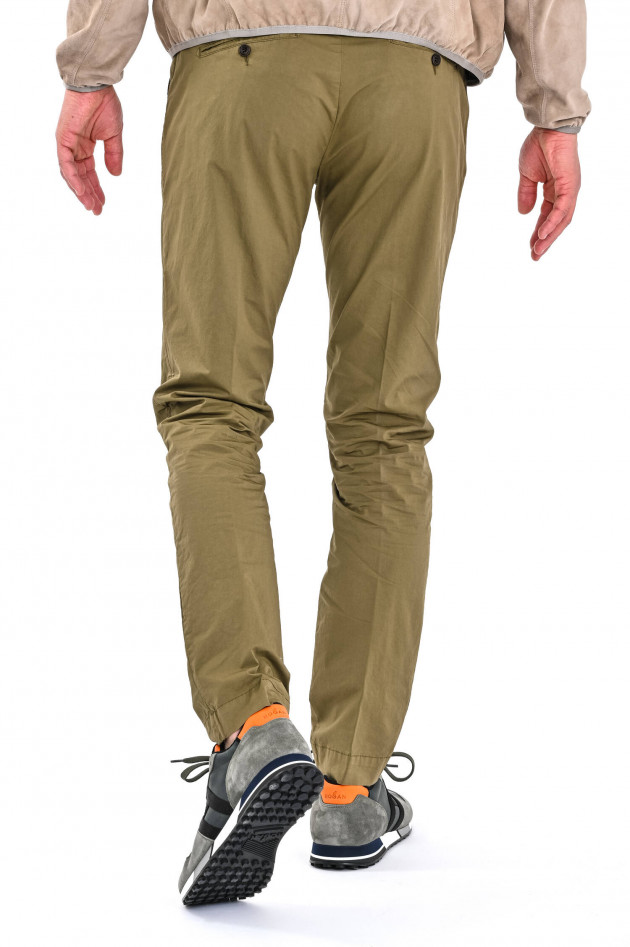 Myths Baumwoll Chino in Oliv