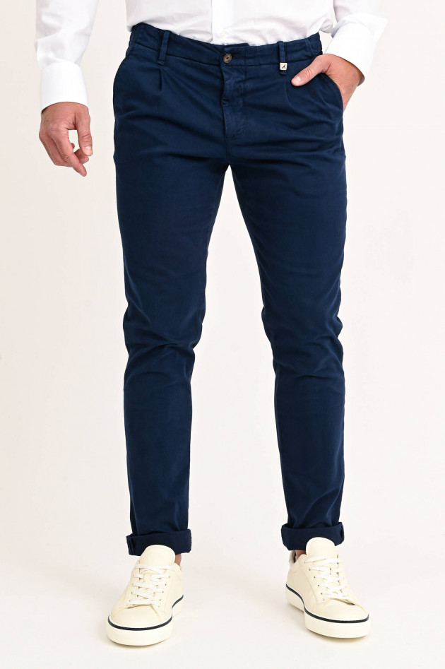 Myths Chino aus Baumwolle in Mittelblau