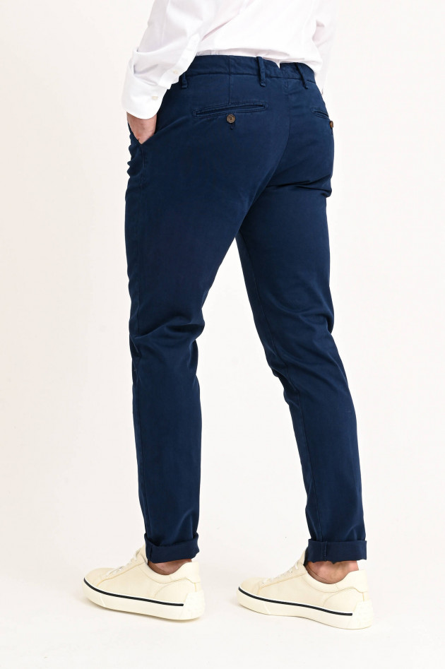 Myths Chino aus Baumwolle in Mittelblau