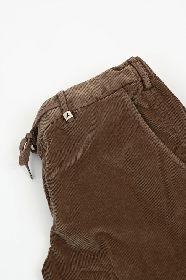 Myths Hose aus Baumwoll-Cord in Camel