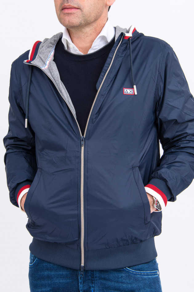 Sun68  Leichte Regenjacke mit Kontraststreifen in Navy