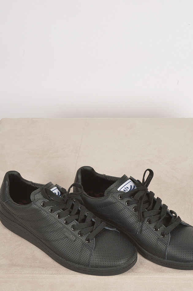 Superga Sneakers aus Leder in Schwarz