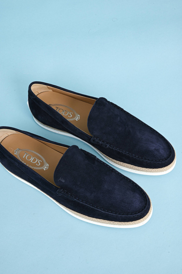 Tod's Loafer aus Veloursleder in Navy