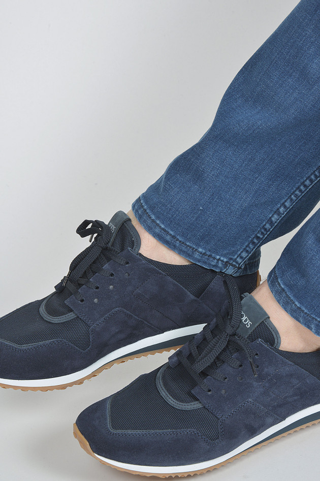 Tod's Sneaker aus Veloursleder in Navy