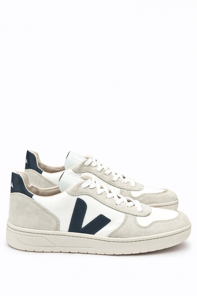 Veja Nachhaltiger Sneaker V-10 in Weiß/Beige/Navy