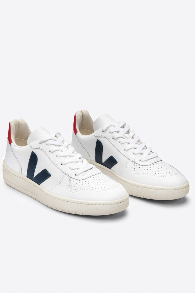 Veja Sneaker V10 mit Kontrast-Details in Weiß