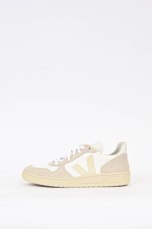 Veja Sneaker V10 in Beige/Weiß