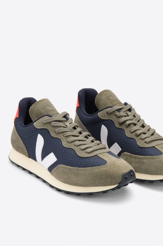 Veja Sneaker RIO BRANCO in Oliv/Navy