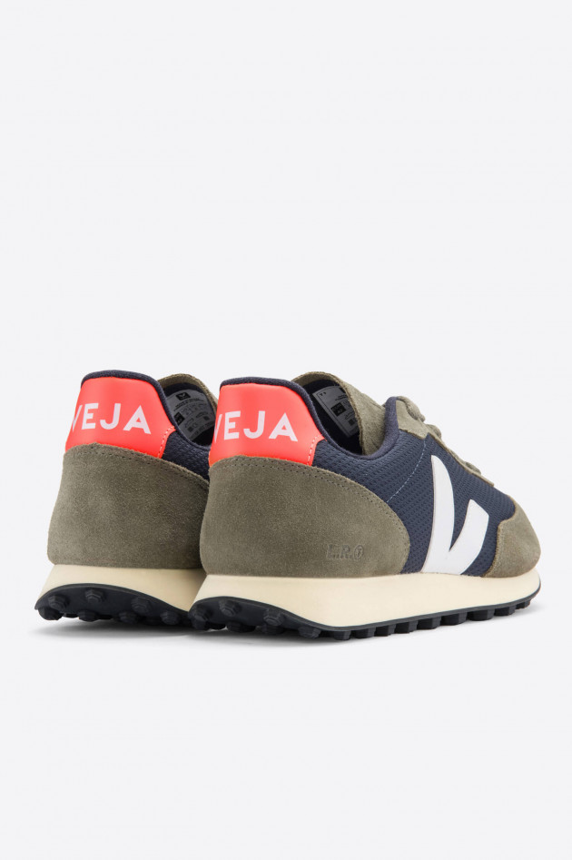 Veja Sneaker RIO BRANCO in Oliv/Navy