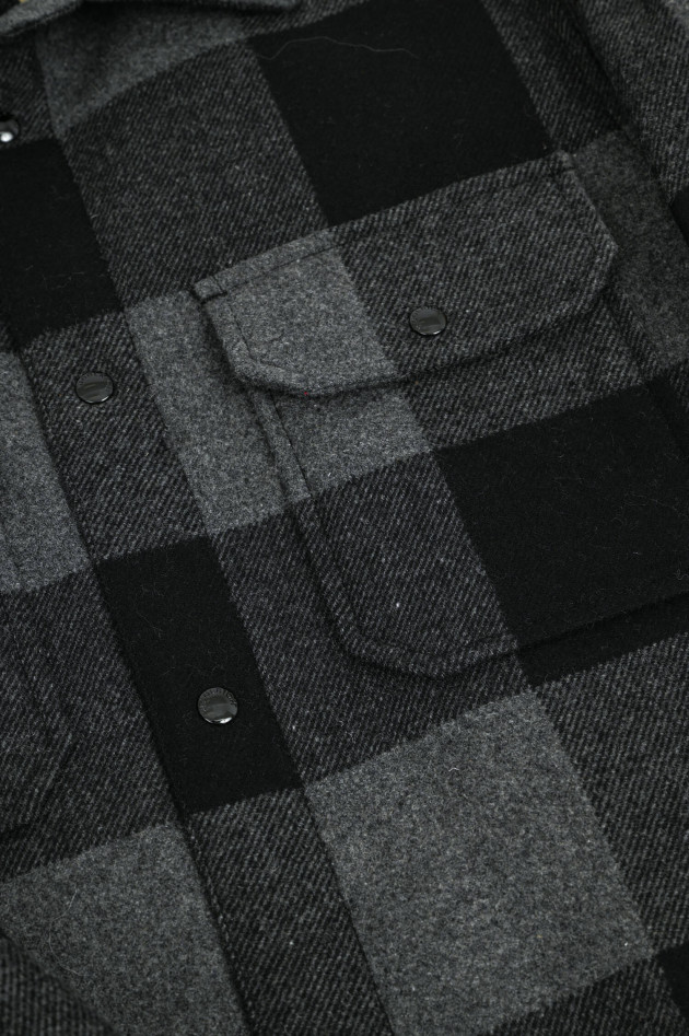Woolrich Wattierte Karojacke in Grau