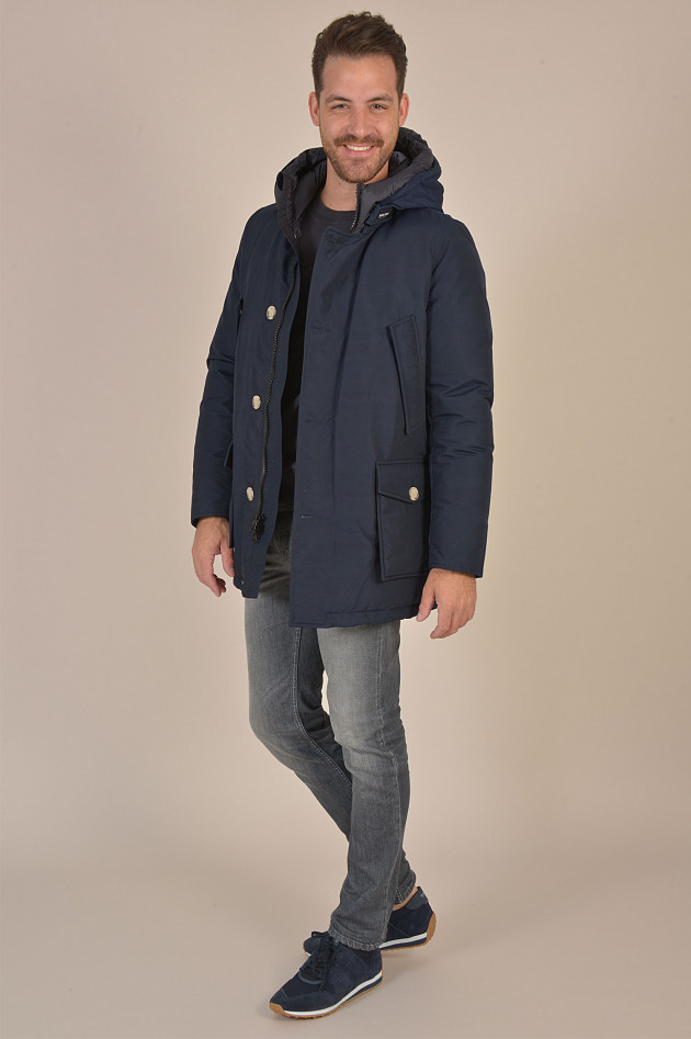 Woolrich Daunenparker in Navy