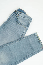 Jeans in Hellblau