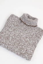 Rollkragen-Pullover in Braun/Weiß