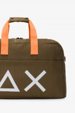 Duffel Bag mit XXL-Logo in Verde Scuro/Orange